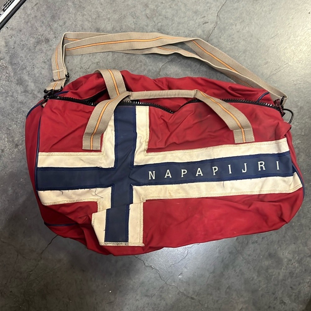 Napapijri Geographic Travel Bag, gently used.